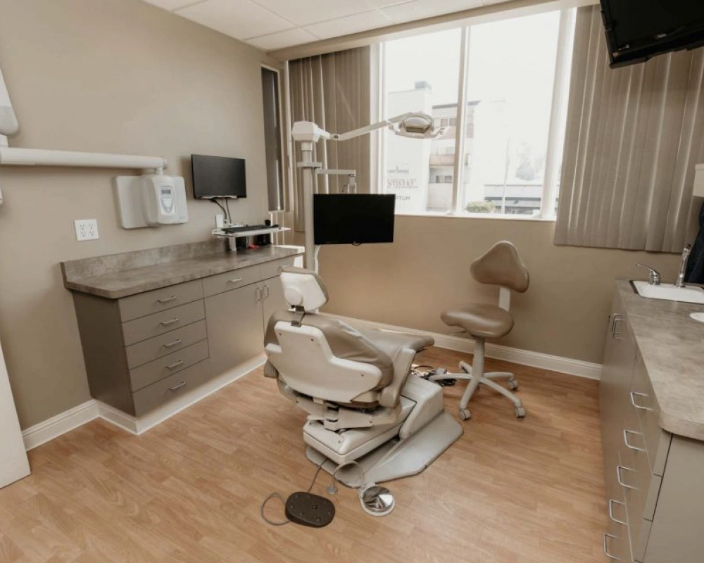 dental office- long beach dental health