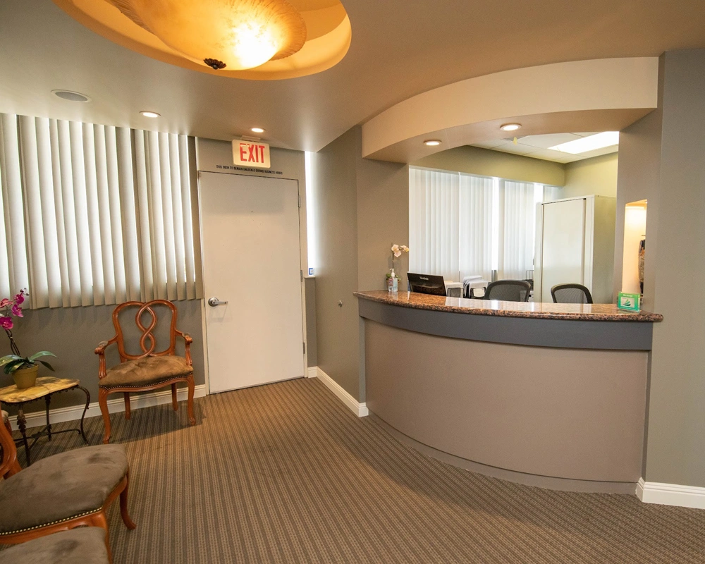 reception-long beach dental health